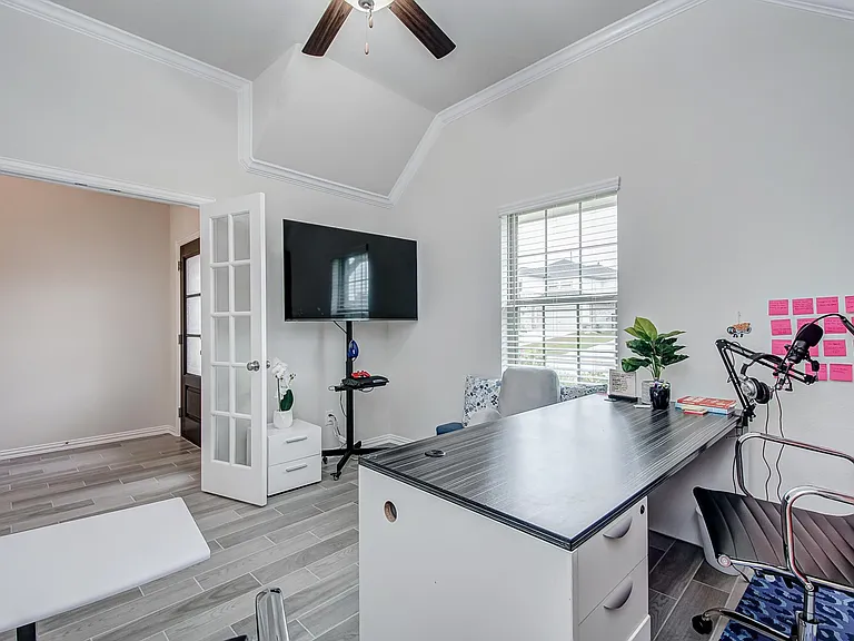 28639 Monarch Cliffs Dr — Photo 3