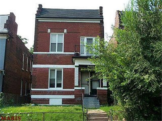 2nd image of 1475 Laurel St
