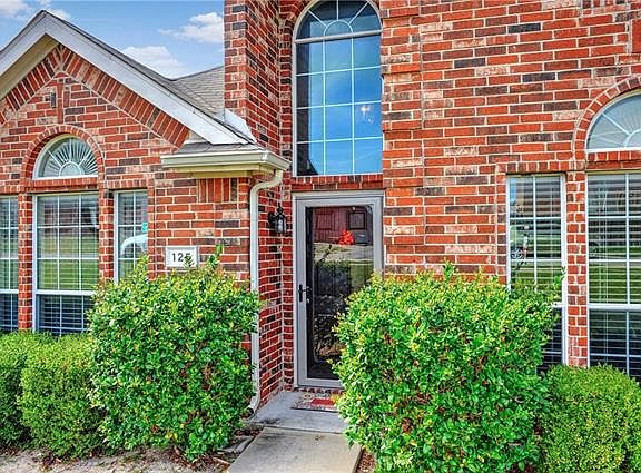2nd image of 125 Galleria Dr