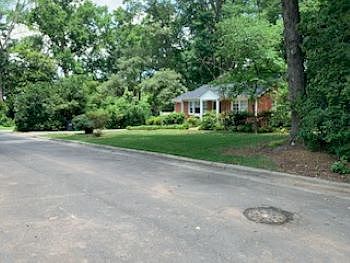2nd image of 1207 Patricia Ave