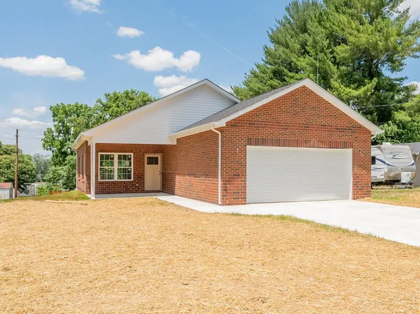 809 13th St, Radford, VA 24141