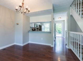 1650 Purple Sage Dr, Reston, VA 20194