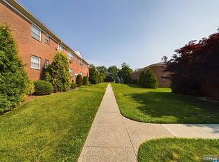 33 Knox Ter, Wayne, NJ 07470