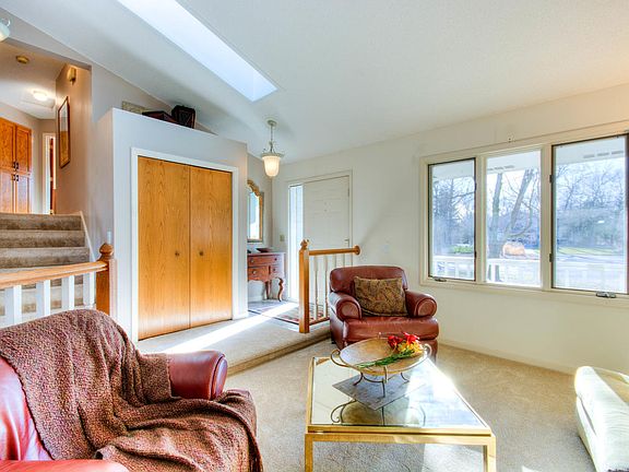 3rd image of 6391 Fawn Ln