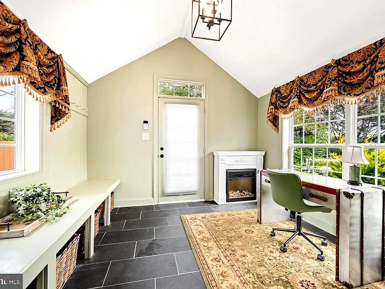 119 Watson Rd — Photo 15