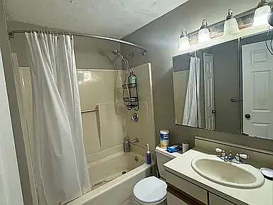 209 Washington St — Photo 8