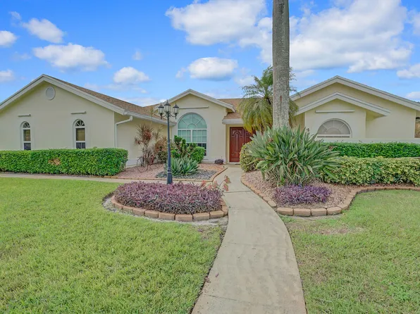 1811 Lindsey Court, Wellington, FL 33414