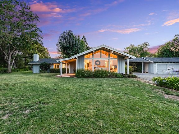 3rd image of 25850 Vinedo Ln