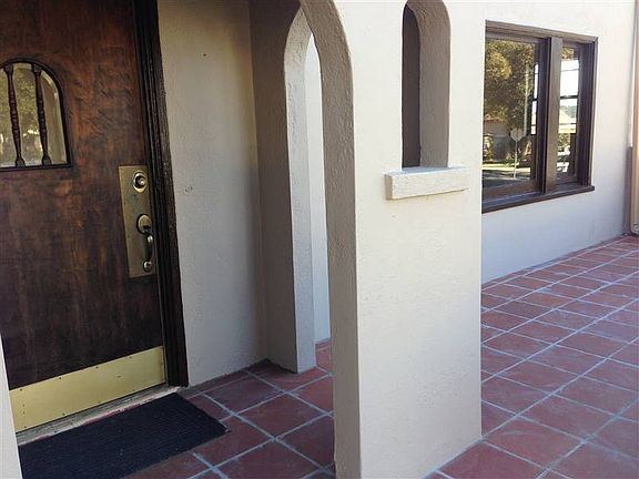 3rd image of 802 E Angeleno Ave