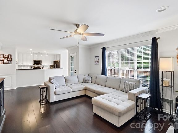 4th image of 6909 Kersfield Pl