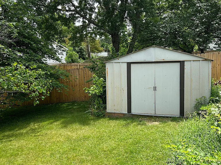 3828 McGarry Dr — Photo 11
