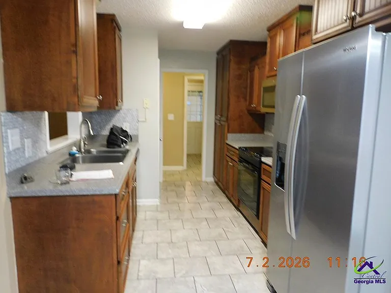 203 Margeson Dr — Photo 6
