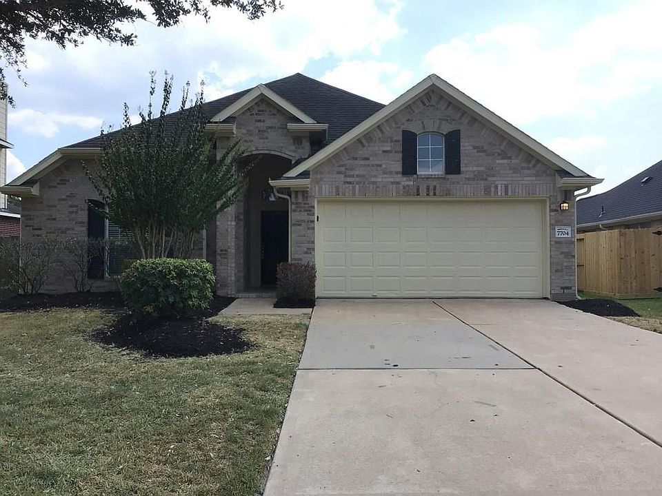 1st image of 7704 Lakeside Manor Ln