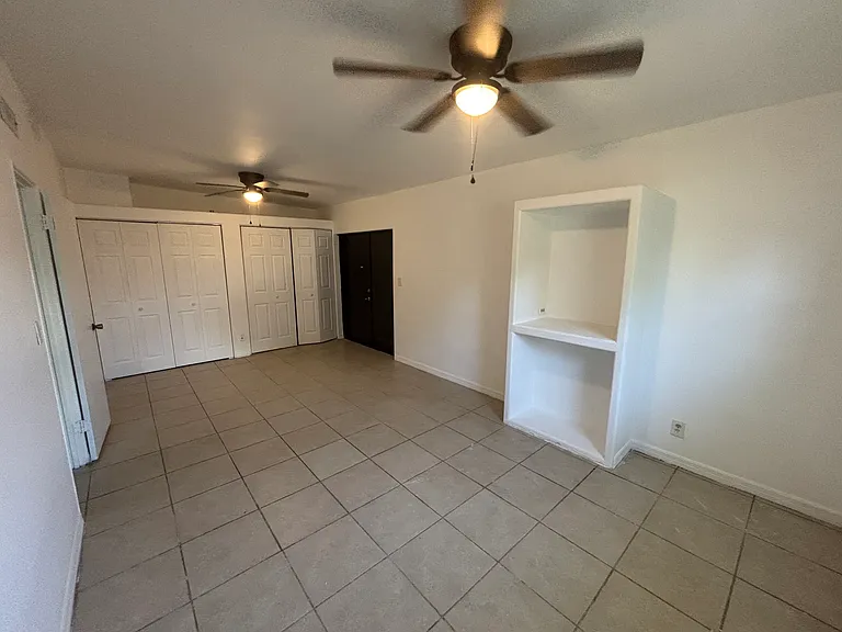 1265 Pinewood Dr #1 — Photo 2