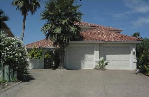 1st image of 576 Bayside Dr