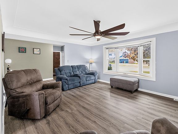 5th image of 16657 Kennebec St