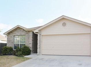 2433 Medina Dr, New Braunfels, TX 78130