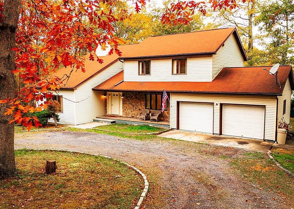 122 Ravenhill Rd, Tamiment, PA 18371 Zillow