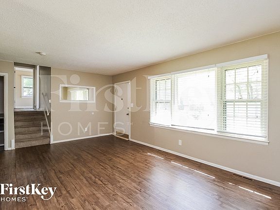 2nd image of 9313 Richmond Ave