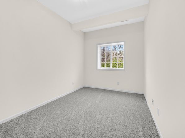 1608 Melanie Ln, Chesterton, IN 46304