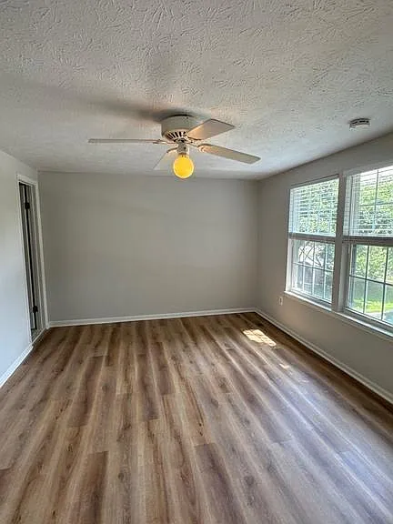 10802 Beech Creek Dr — Photo 13