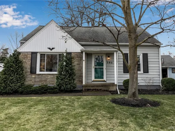 295 Hedstrom Dr, Amherst, NY 14226