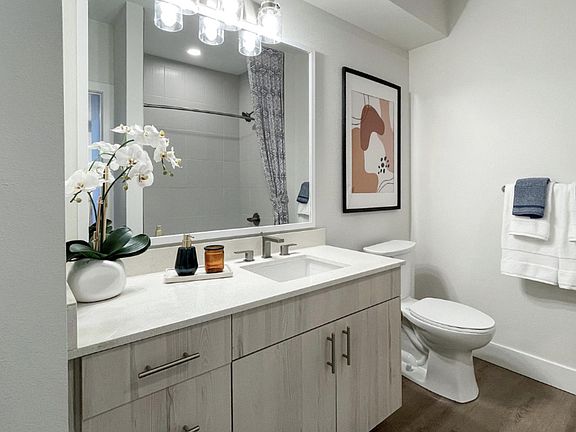 3rd image of 1523 Market St #112