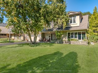 6 Ashley Park Rd, Toronto, ON M9A 4E1