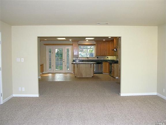 5th image of 1135 Sanderling Dr