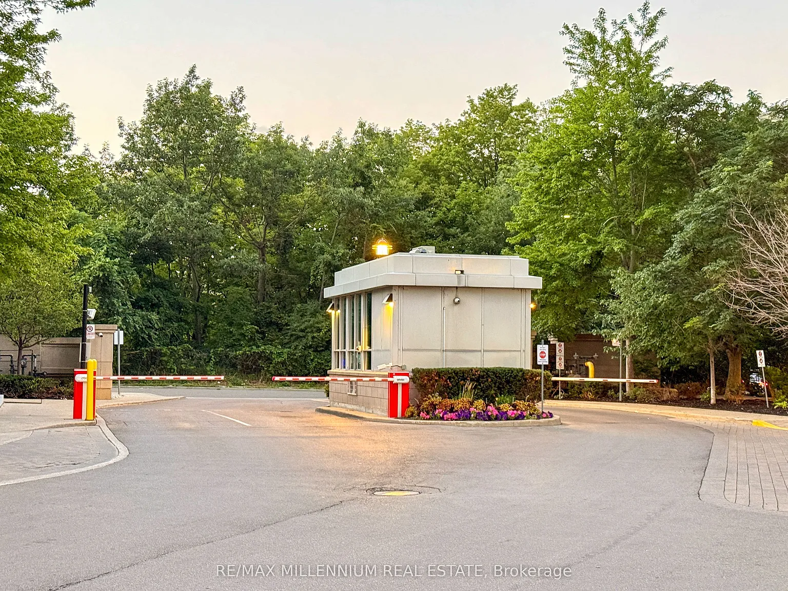 2 bed, $2,550 — Photo 4