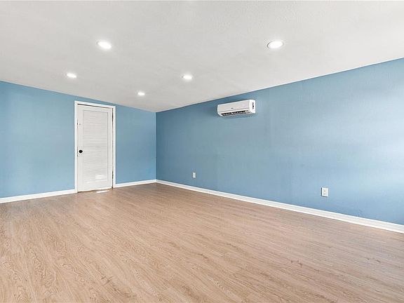 3rd image of 9149 83RD STREET