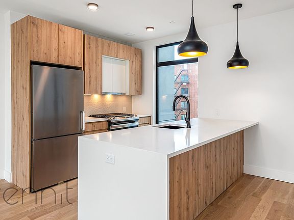 3rd image of 580 Classon Ave Unit 4G