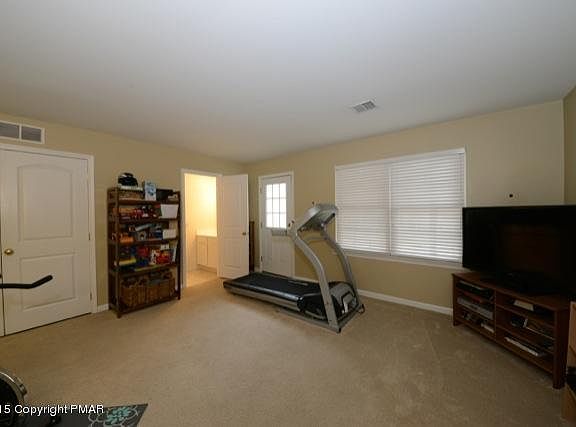 5th image of 2124 E East Blvd