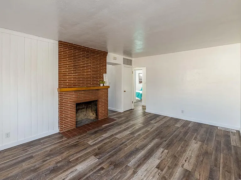 1216 Gordon Ave — Photo 6
