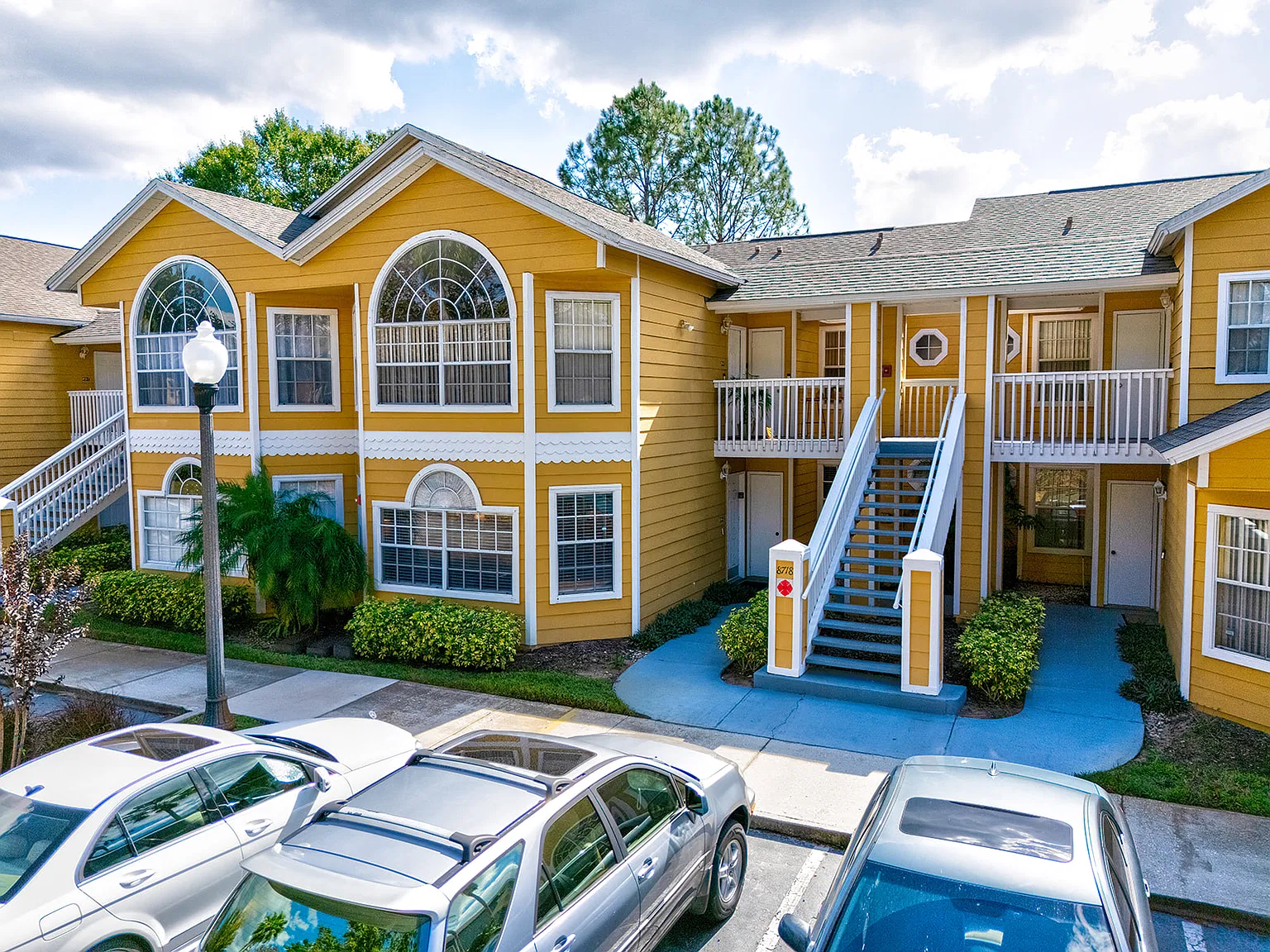 3 bed, $1,950 — Photo 2