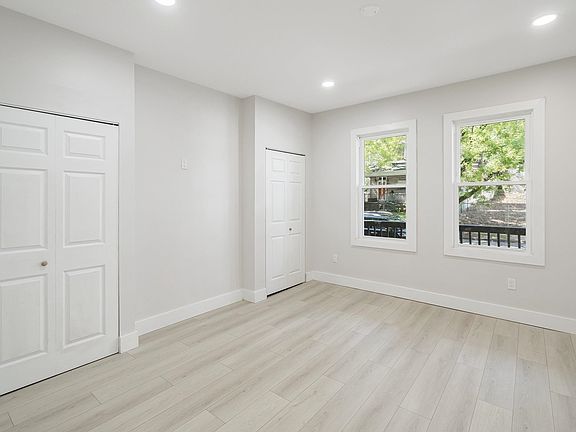 5th image of 90 N Grove St
