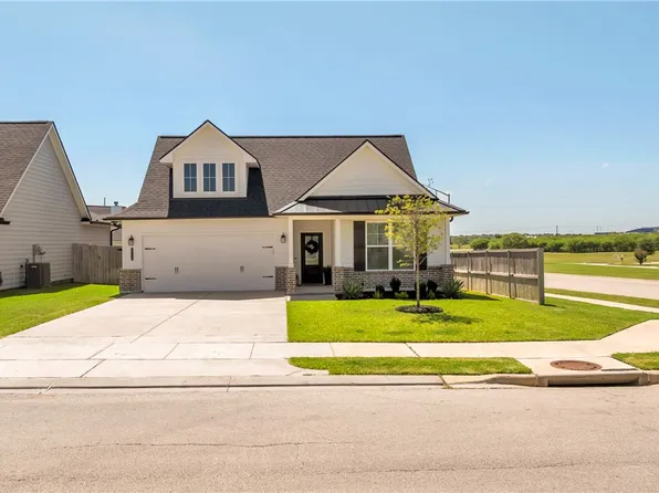 3100 Brady Ct, Bryan, TX 77808