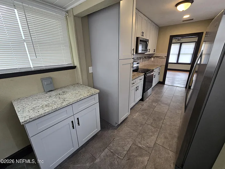 41 Tallulah Ave — Photo 11