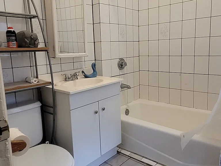 39 Hemenway St #17 — Photo 32