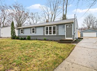 5887 Glenbrook Ave SE, Kentwood, MI 49508