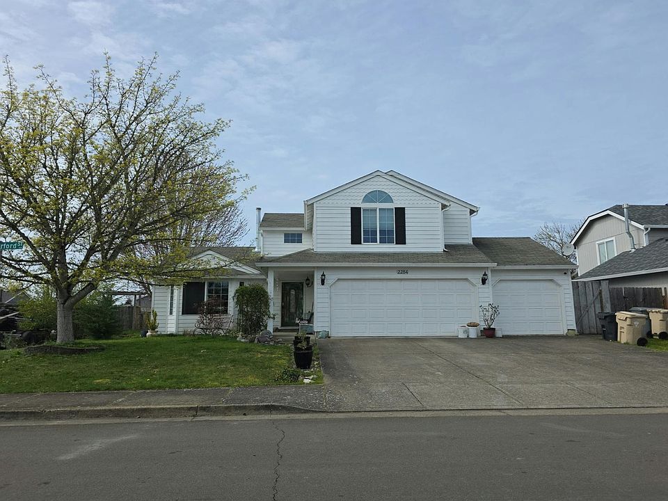 1st image of 2284 Waterford St SE