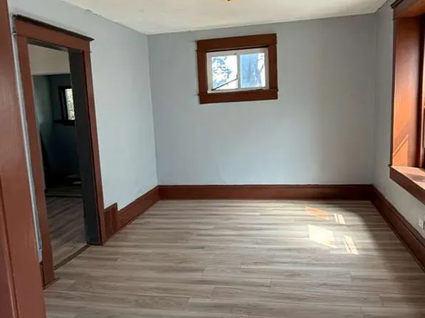 106 Fulton St, Akron, OH 44305