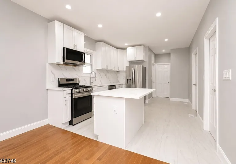 734 Summer Ave #1 — Photo 3