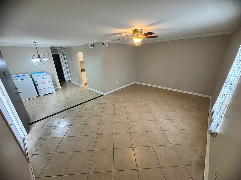 680 Sharp Ln #414 — Photo 17