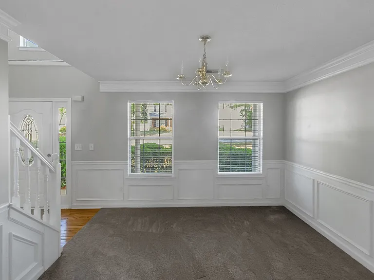 240 Dairyland Dr — Photo 8