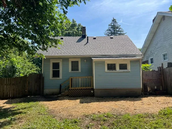 1282 Sawyer Ave, Akron, OH 44310