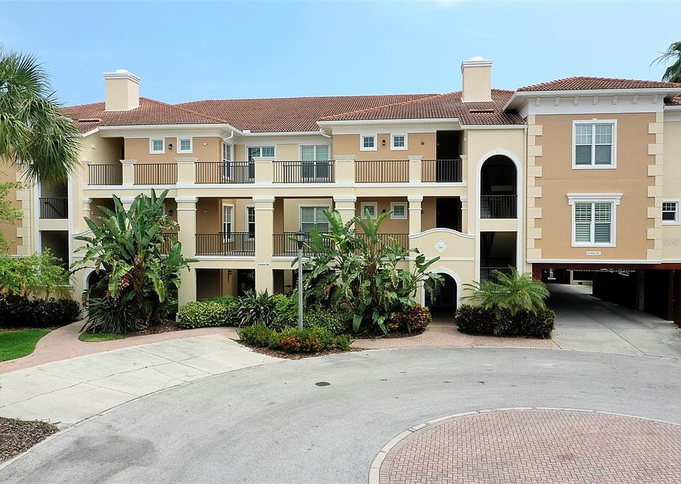 1st image of 4 ACADEMY WAY S #32A