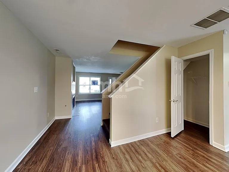12523 Doe Ln — Photo 7