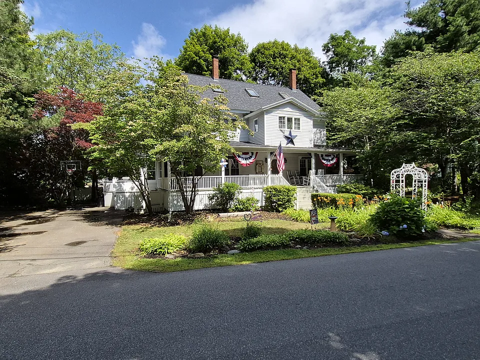 45 Stearns Rd