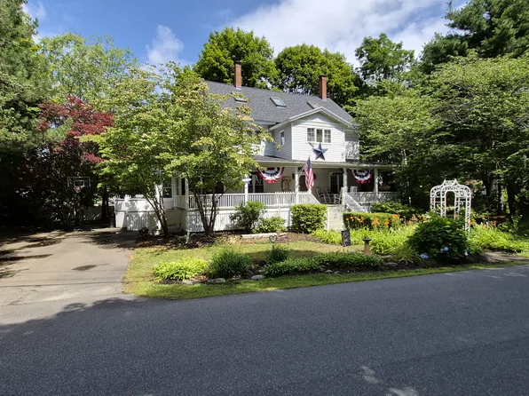 45 Stearns Rd, Ogunquit, ME 03907